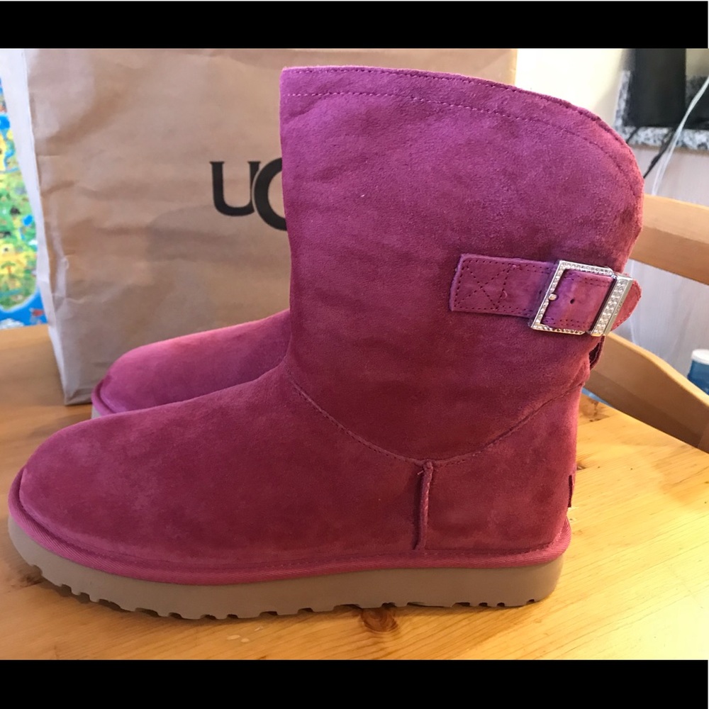 UGG Women’s Remora Buckle New US size 11 EU 42